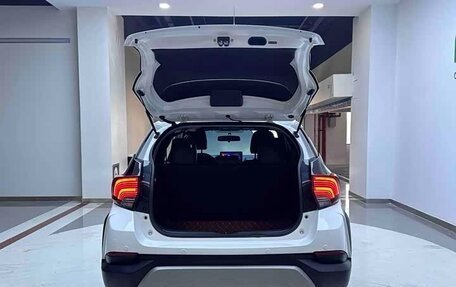 Toyota Yaris XP150 рестайлинг, 2022 год, 1 220 000 рублей, 8 фотография