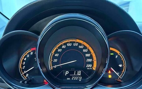 Toyota Yaris XP150 рестайлинг, 2022 год, 1 220 000 рублей, 15 фотография