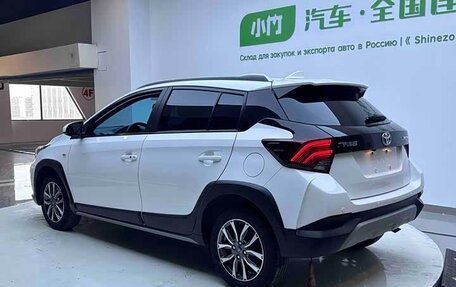 Toyota Yaris XP150 рестайлинг, 2022 год, 1 220 000 рублей, 6 фотография