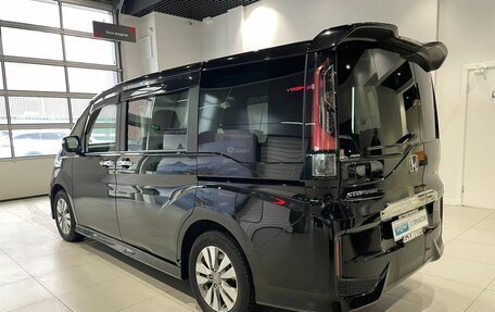 Honda Stepwgn IV, 2015 год, 1 900 000 рублей, 6 фотография