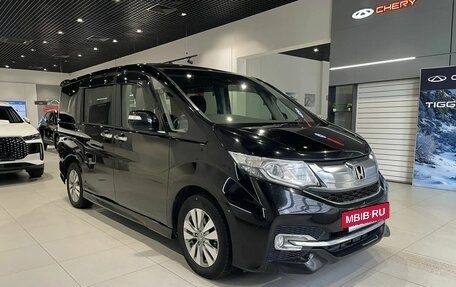 Honda Stepwgn IV, 2015 год, 1 900 000 рублей, 3 фотография