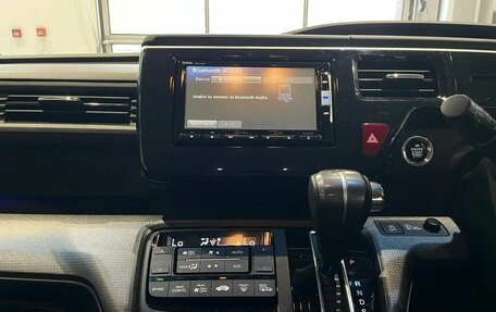 Honda Stepwgn IV, 2015 год, 1 900 000 рублей, 17 фотография