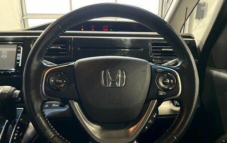 Honda Stepwgn IV, 2015 год, 1 900 000 рублей, 15 фотография