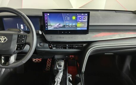 Toyota Camry, 2025 год, 4 099 999 рублей, 15 фотография