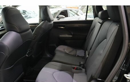 Toyota Highlander, 2026 год, 6 150 000 рублей, 9 фотография