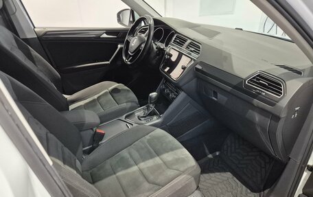 Volkswagen Tiguan II, 2019 год, 2 049 000 рублей, 9 фотография