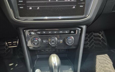 Volkswagen Tiguan II, 2019 год, 2 049 000 рублей, 12 фотография