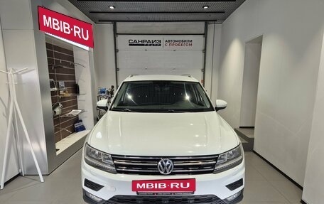 Volkswagen Tiguan II, 2019 год, 2 049 000 рублей, 2 фотография
