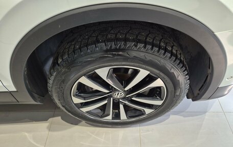 Volkswagen Tiguan II, 2019 год, 2 049 000 рублей, 15 фотография