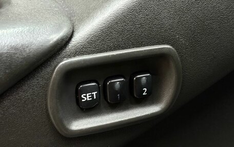 Nissan Pathfinder, 2005 год, 1 099 900 рублей, 17 фотография