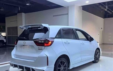 Honda Fit, 2022 год, 1 220 000 рублей, 5 фотография