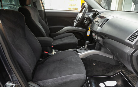 Mitsubishi Outlander III рестайлинг 3, 2008 год, 1 085 000 рублей, 13 фотография