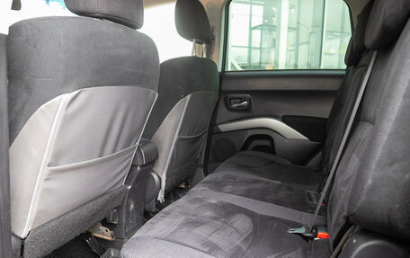 Mitsubishi Outlander III рестайлинг 3, 2008 год, 1 085 000 рублей, 11 фотография