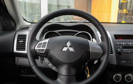 Mitsubishi Outlander III рестайлинг 3, 2008 год, 1 085 000 рублей, 16 фотография