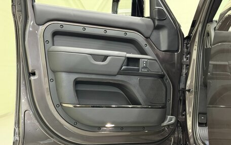 Land Rover Defender II, 2025 год, 25 550 000 рублей, 19 фотография