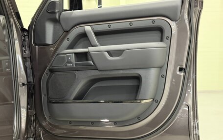 Land Rover Defender II, 2025 год, 25 550 000 рублей, 36 фотография