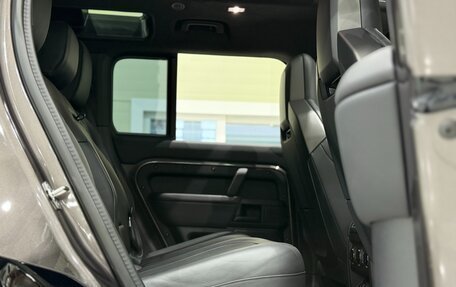 Land Rover Defender II, 2025 год, 25 550 000 рублей, 35 фотография