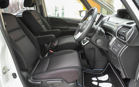 Nissan Serena IV, 2018 год, 1 997 000 рублей, 11 фотография