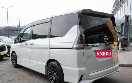 Nissan Serena IV, 2018 год, 1 997 000 рублей, 9 фотография