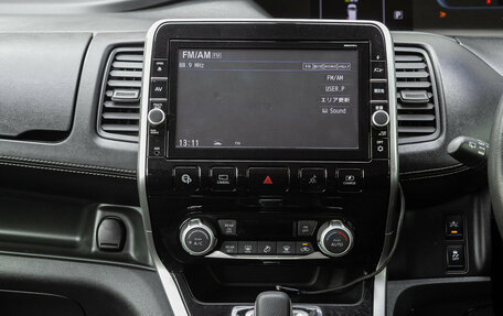 Nissan Serena IV, 2018 год, 1 997 000 рублей, 16 фотография