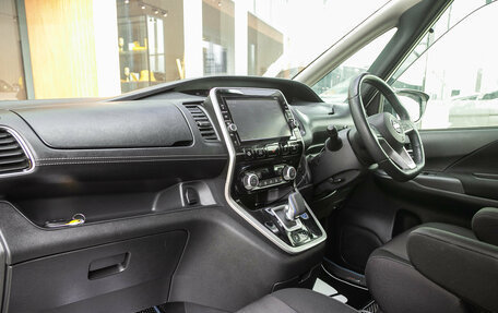 Nissan Serena IV, 2018 год, 1 997 000 рублей, 14 фотография