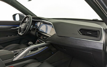 Geely Tugella FY11, 2023 год, 3 000 000 рублей, 11 фотография