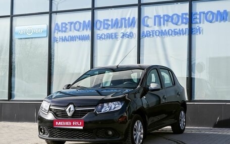 Renault Sandero II рестайлинг, 2015 год, 825 000 рублей, 1 фотография