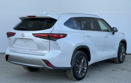 Toyota Highlander, 2026 год, 5 700 000 рублей, 6 фотография