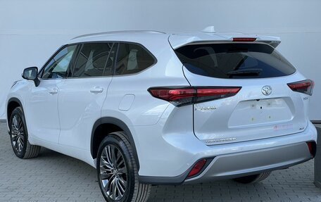 Toyota Highlander, 2026 год, 5 700 000 рублей, 10 фотография