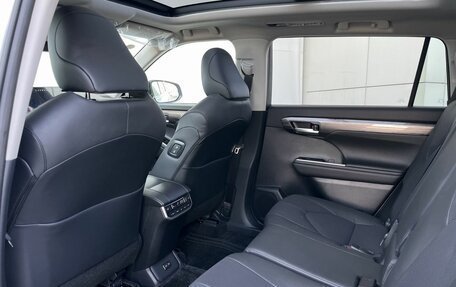 Toyota Highlander, 2026 год, 5 700 000 рублей, 15 фотография