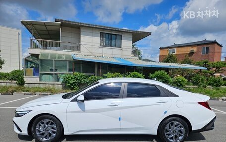 Hyundai Avante, 2024 год, 1 720 000 рублей, 2 фотография