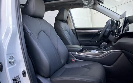 Toyota Highlander, 2026 год, 5 700 000 рублей, 34 фотография