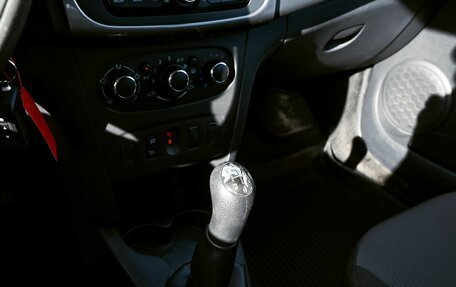 Renault Sandero II рестайлинг, 2015 год, 825 000 рублей, 10 фотография