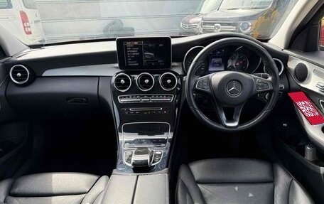 Mercedes-Benz C-Класс, 2016 год, 1 750 000 рублей, 10 фотография