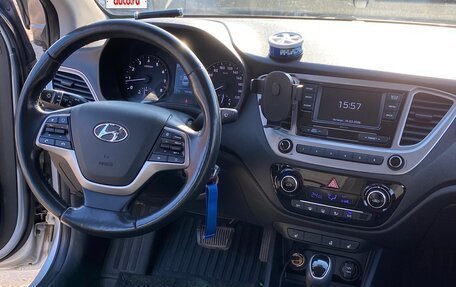 Hyundai Solaris II рестайлинг, 2019 год, 1 150 000 рублей, 8 фотография