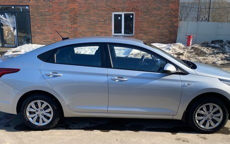 Hyundai Solaris II рестайлинг, 2019 год, 1 150 000 рублей, 4 фотография