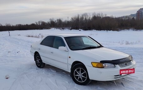 Toyota Camry, 1998 год, 420 000 рублей, 4 фотография