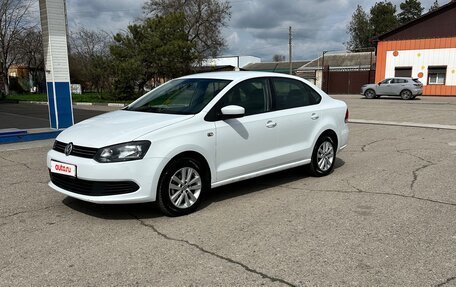 Volkswagen Polo VI (EU Market), 2015 год, 920 000 рублей, 2 фотография