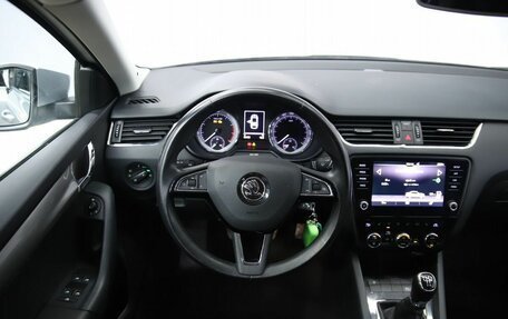 Skoda Octavia, 2020 год, 1 850 000 рублей, 13 фотография