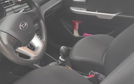 KIA Rio III рестайлинг, 2015 год, 850 000 рублей, 5 фотография