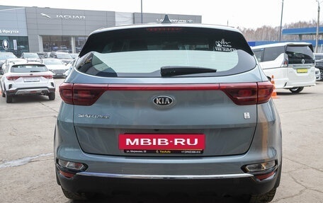 KIA Sportage IV рестайлинг, 2020 год, 2 198 000 рублей, 8 фотография