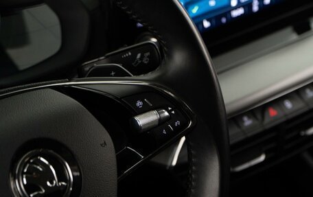 Skoda Octavia IV, 2020 год, 13 фотография