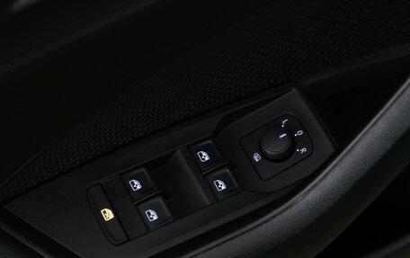 Skoda Octavia IV, 2020 год, 19 фотография