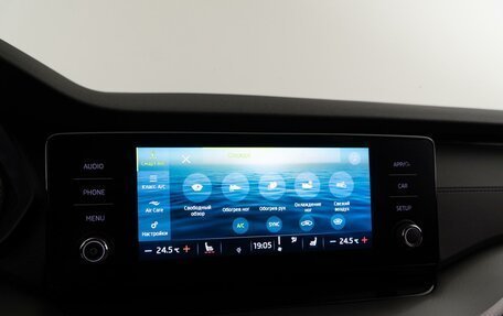 Skoda Octavia IV, 2020 год, 24 фотография