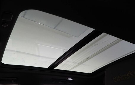 Chevrolet Suburban, 2023 год, 15 фотография