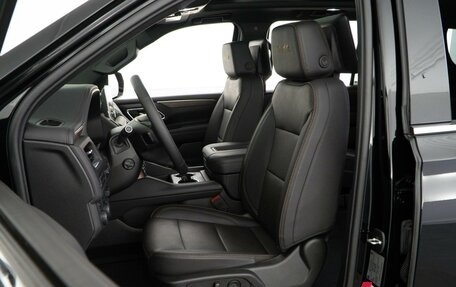 Chevrolet Suburban, 2023 год, 12 фотография