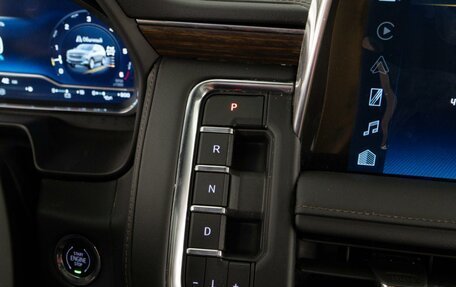 Chevrolet Suburban, 2023 год, 19 фотография