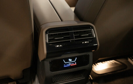 BMW 5 серия, 2025 год, 8 600 000 рублей, 15 фотография