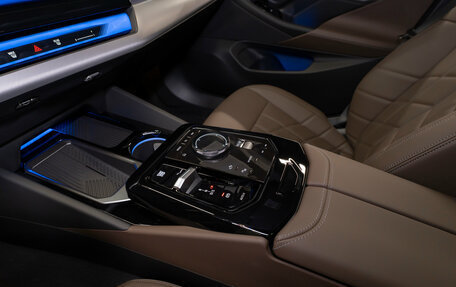 BMW 5 серия, 2025 год, 8 600 000 рублей, 16 фотография