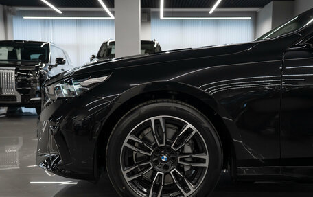 BMW 5 серия, 2025 год, 8 600 000 рублей, 26 фотография